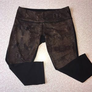 ONCE WORN Lululemon Workout Capri Leggings